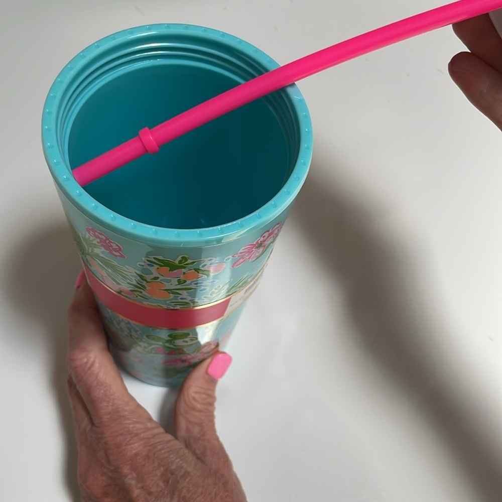 Lilly Pulitzer Disney Parks Collection X Minnie Mouse Tumbler, lid and straw. - Picture 6 of 9